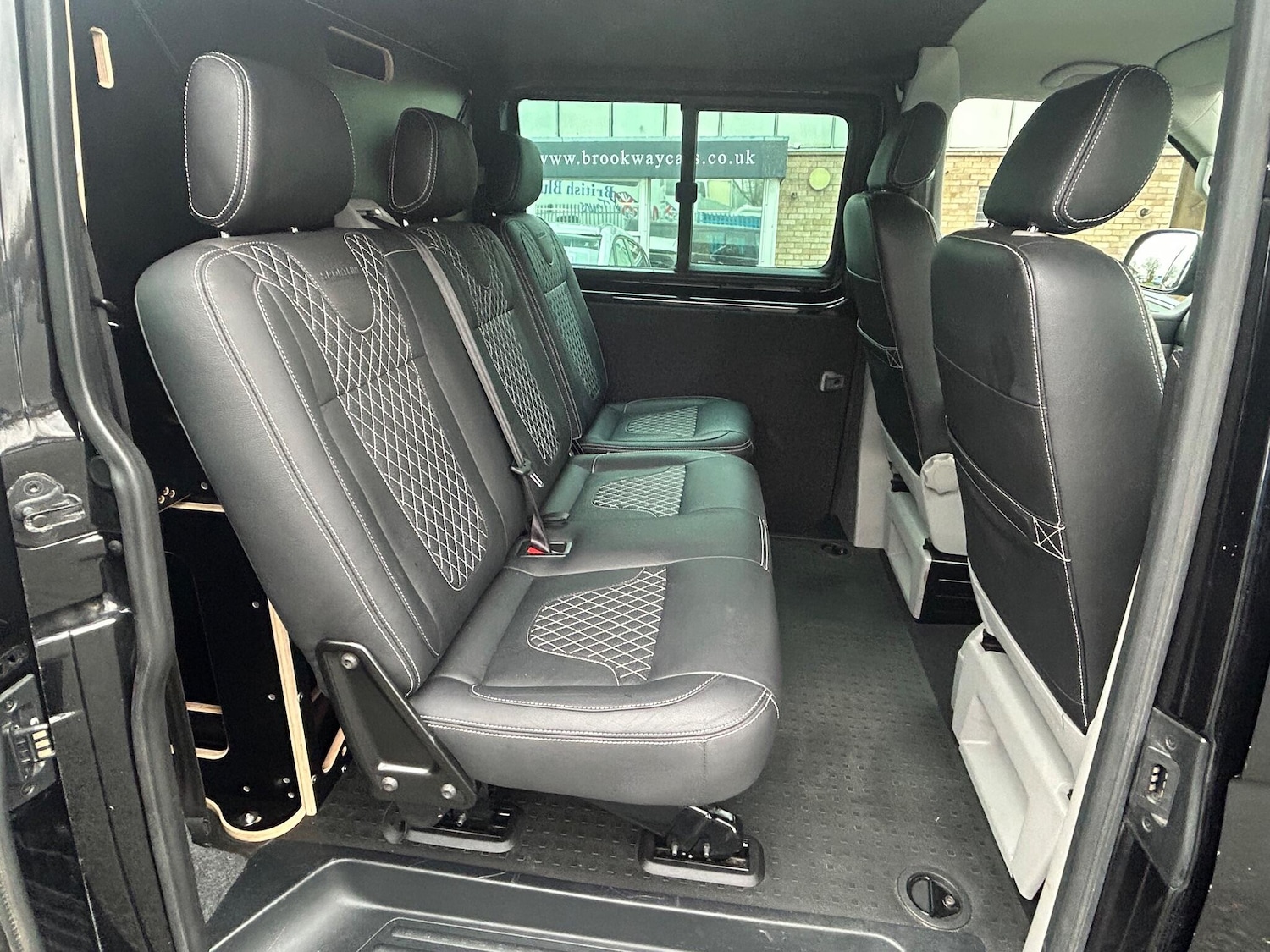 Used Volkswagen Transporter Sportline 2014 for sale - 76573215: Photo 10