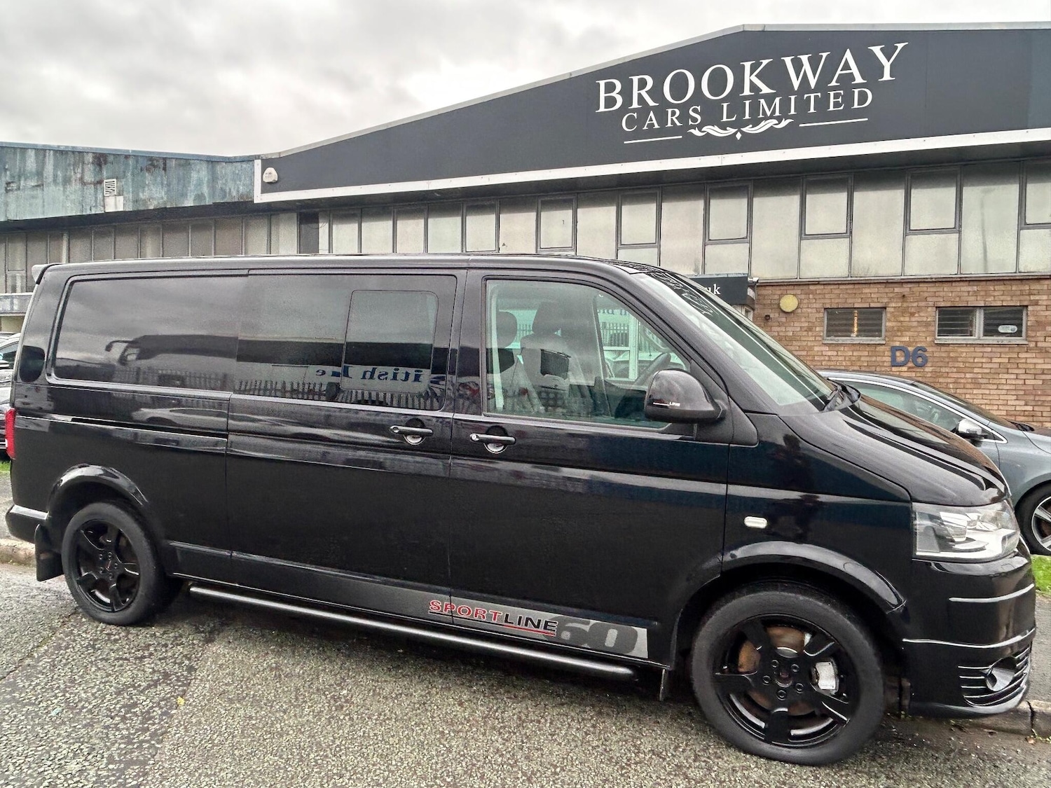 Used Volkswagen Transporter Sportline 2014 for sale - 76573215: Photo 28