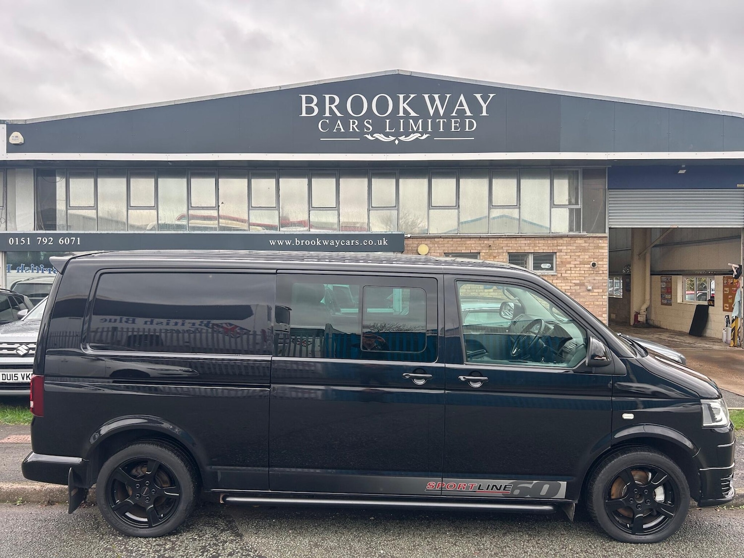 Used Volkswagen Transporter Sportline 2014 for sale - 76573215: Photo 3