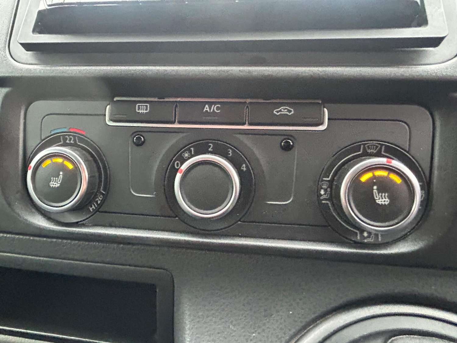 Used Volkswagen Transporter Sportline 2014 for sale - 76573215: Photo 43