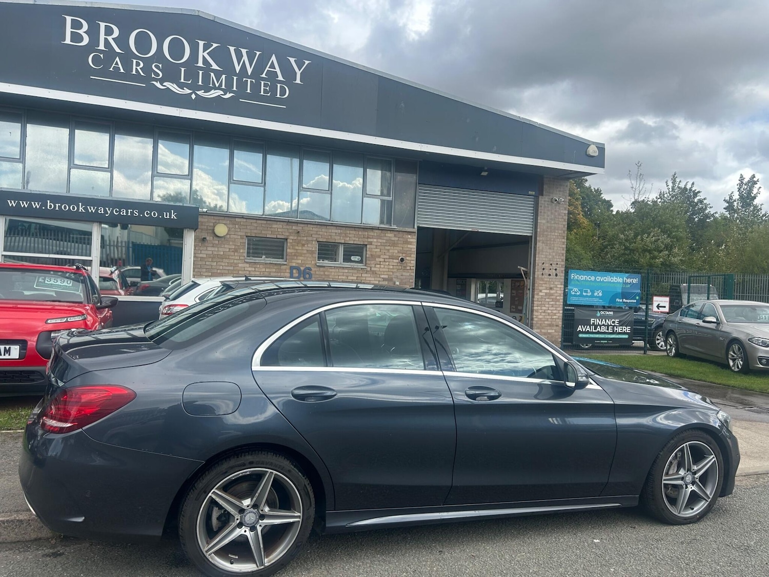 Used Mercedes-Benz C Class 2016 for sale - 75940628: Photo 8