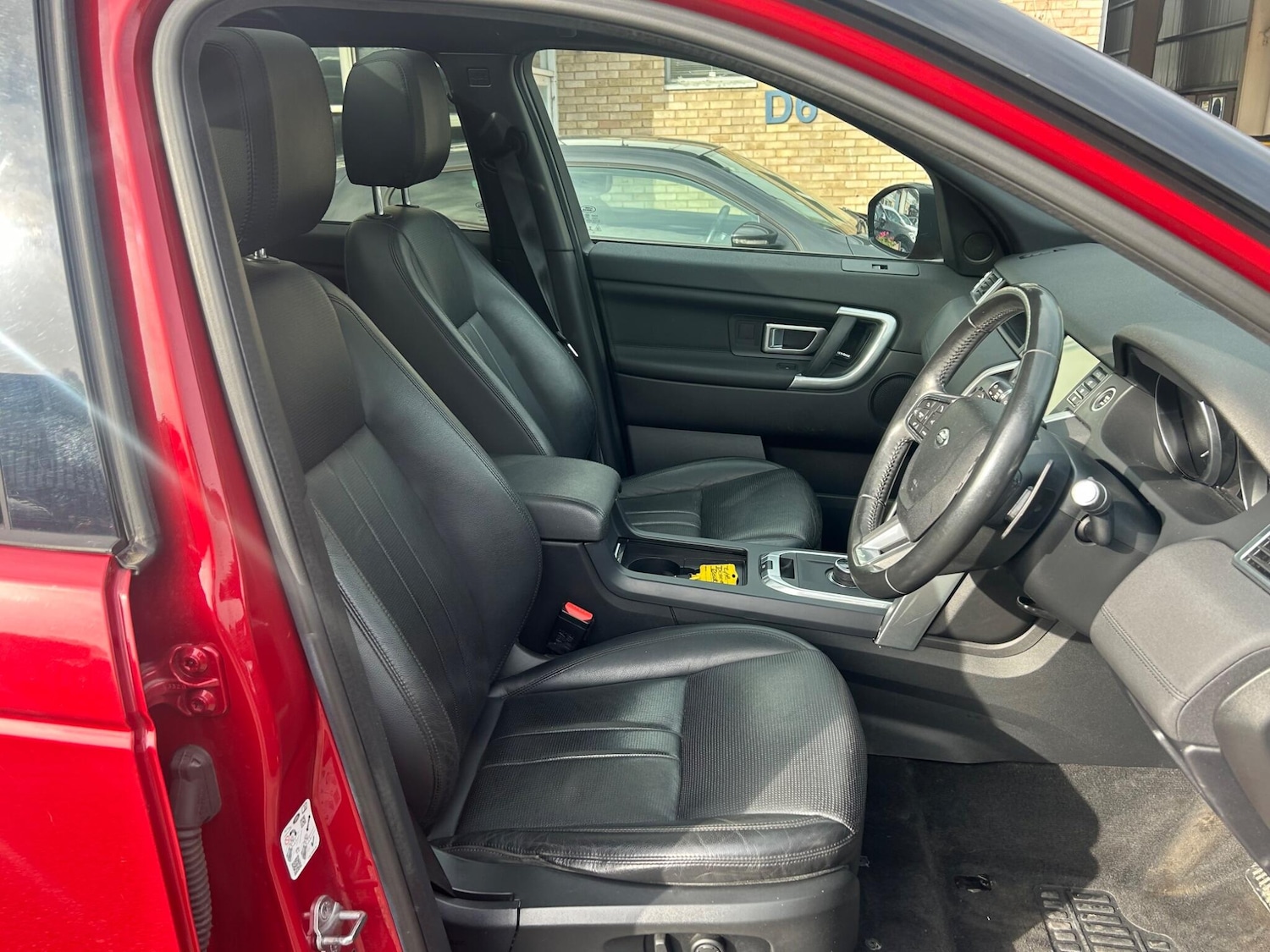 Used Land Rover Discovery Sport 2017 for sale - 78203931: Photo 14