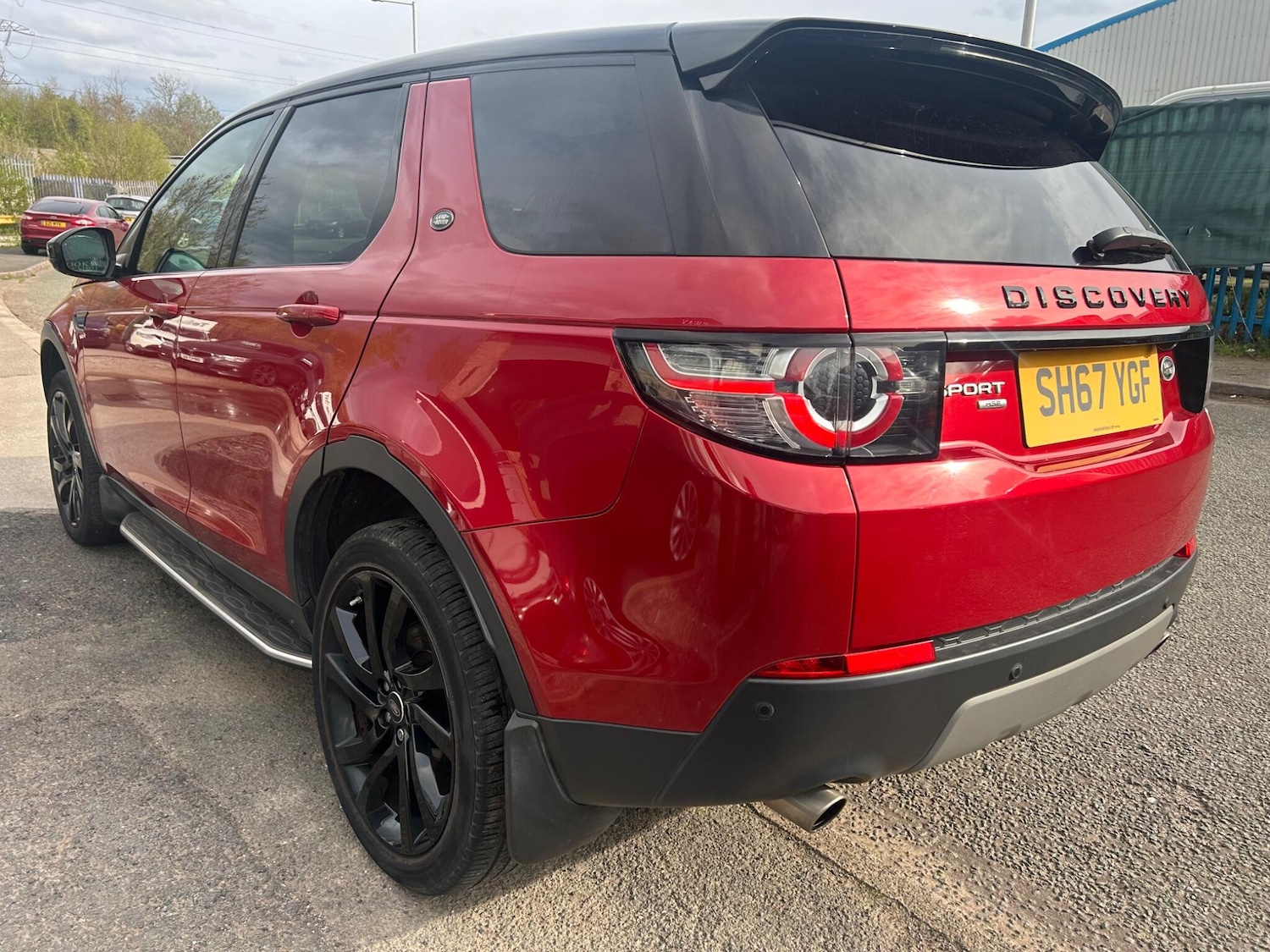Used Land Rover Discovery Sport 2017 for sale - 78203931: Photo 2