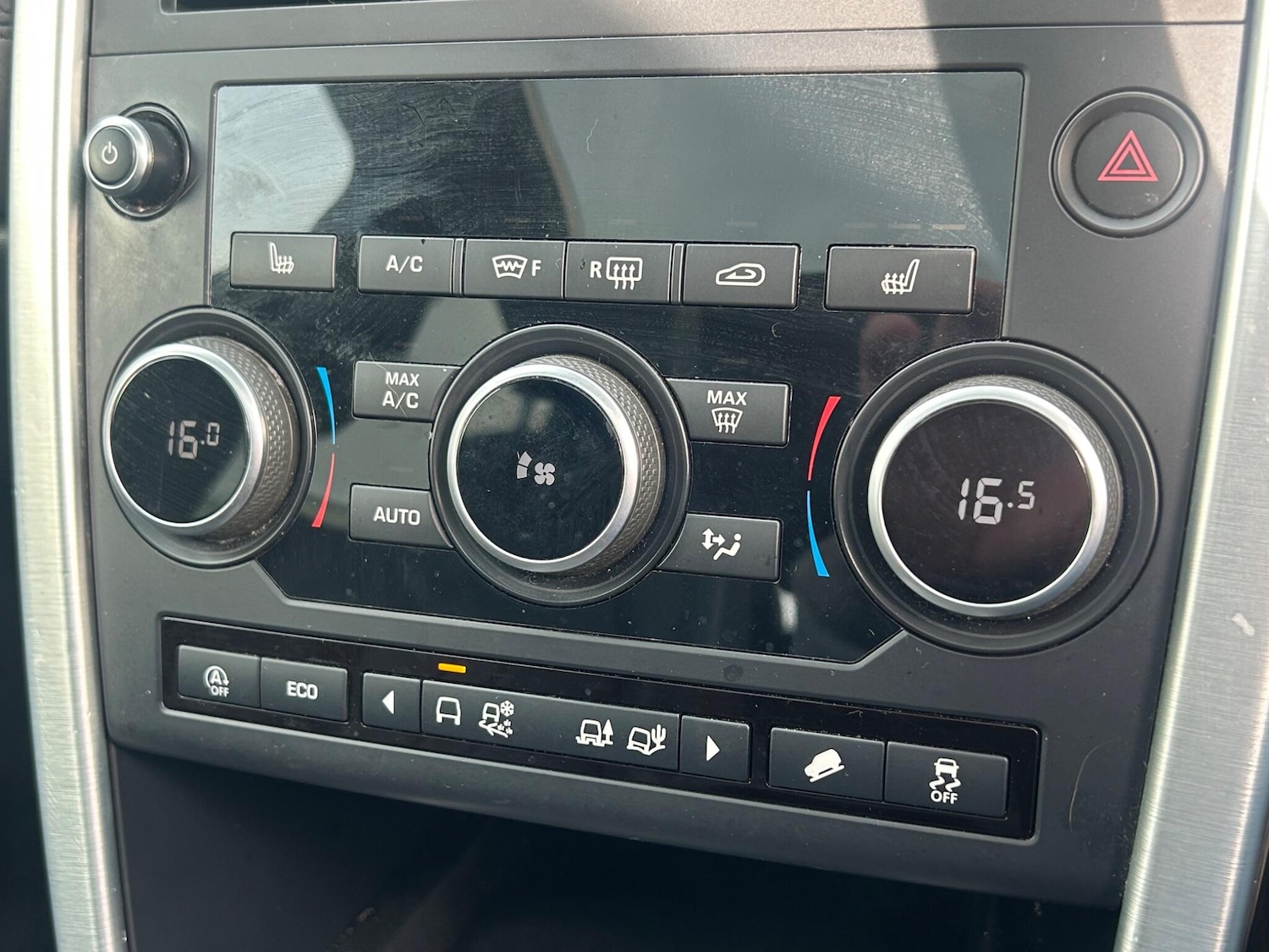 Used Land Rover Discovery Sport 2017 for sale - 78203931: Photo 29