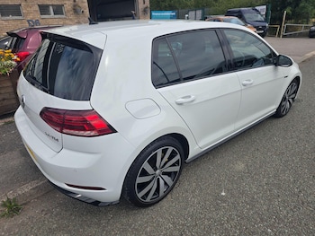 Used Volkswagen Golf 2018 for sale - 79413178: Photo