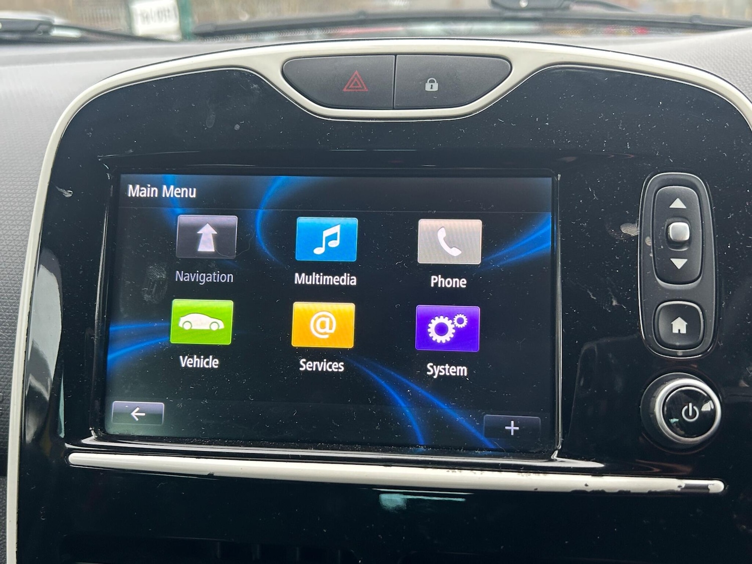 Used Renault Clio 2015 for sale - 77215693: Photo 24