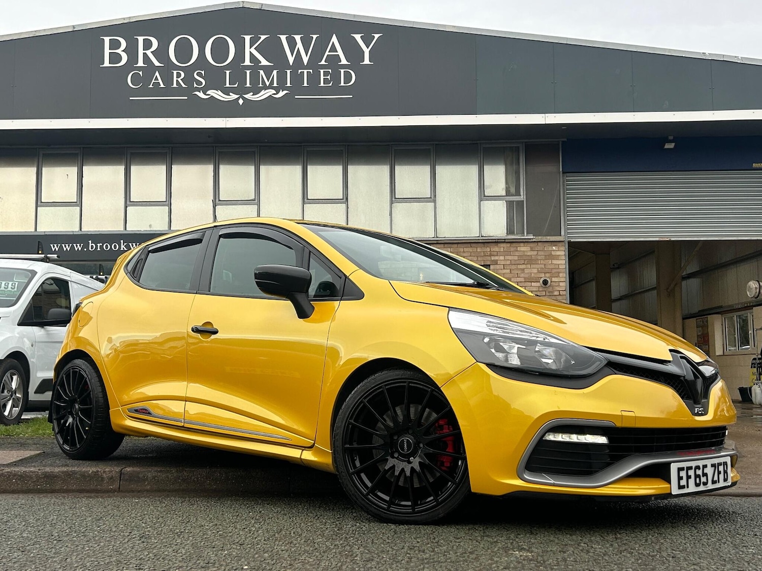 Used Renault Clio 2015 for sale - 77215693: Photo 3