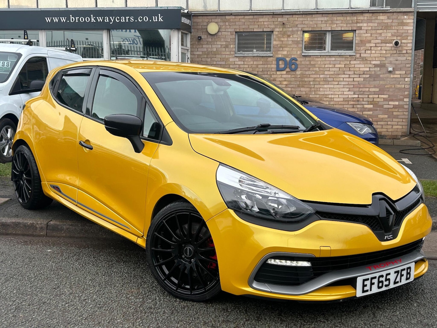 Used Renault Clio 2015 for sale - 77215693: Photo 6