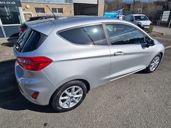 Used Ford Fiesta 2017 for sale - 77659122: Photo