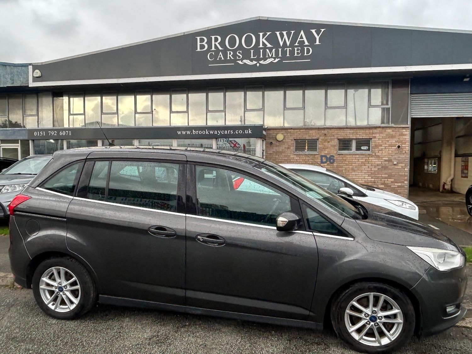 Used Ford Grand C-Max 2016 for sale - 76360587: Photo 2
