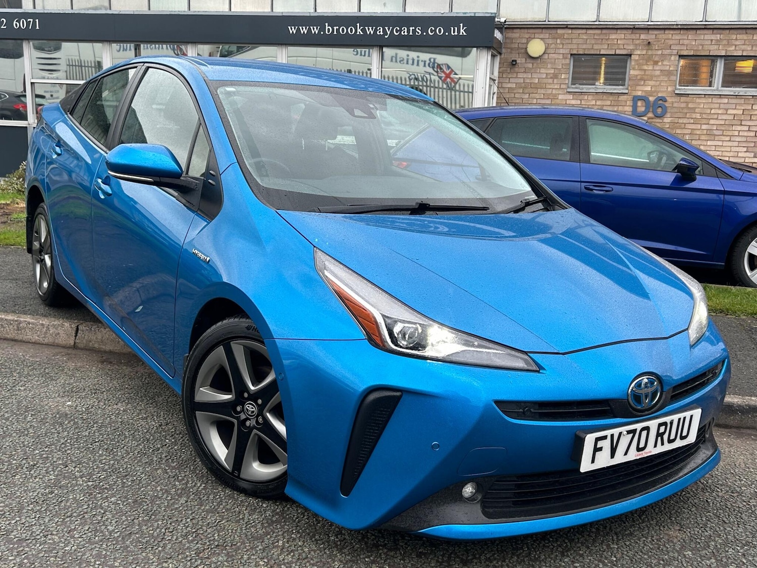 Used Toyota Prius 2020 for sale - 77305276: Photo 2