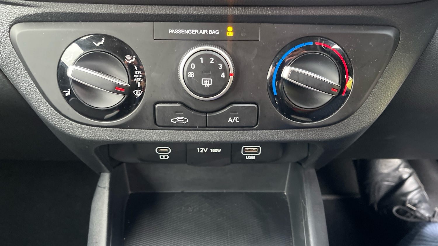 Used Hyundai i10 2025 for sale - 77088077: Photo 33