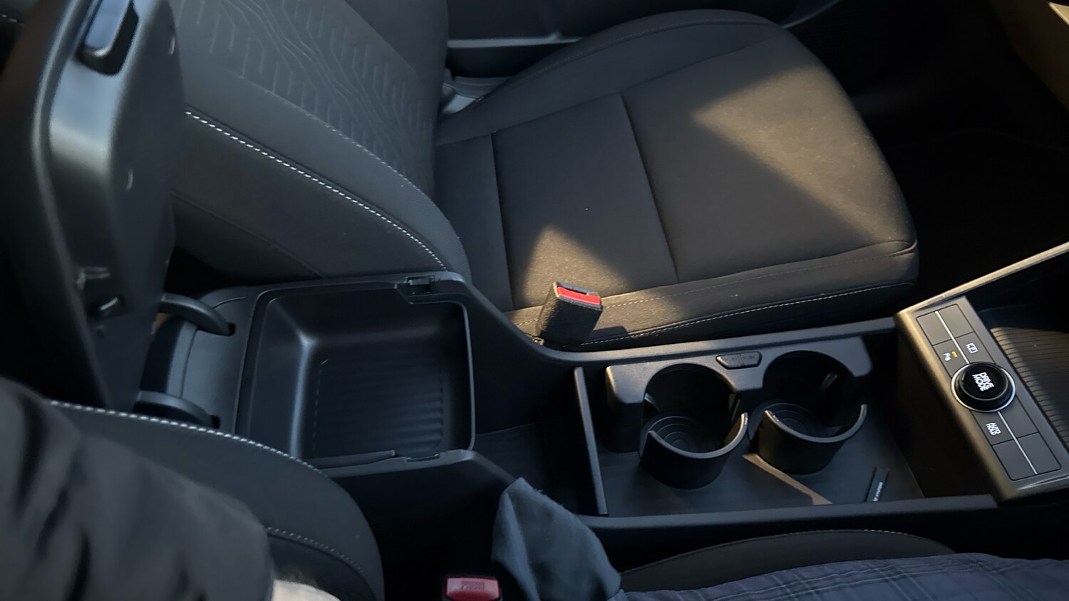 Used Hyundai KONA 2025 for sale - 76504410: Photo 25