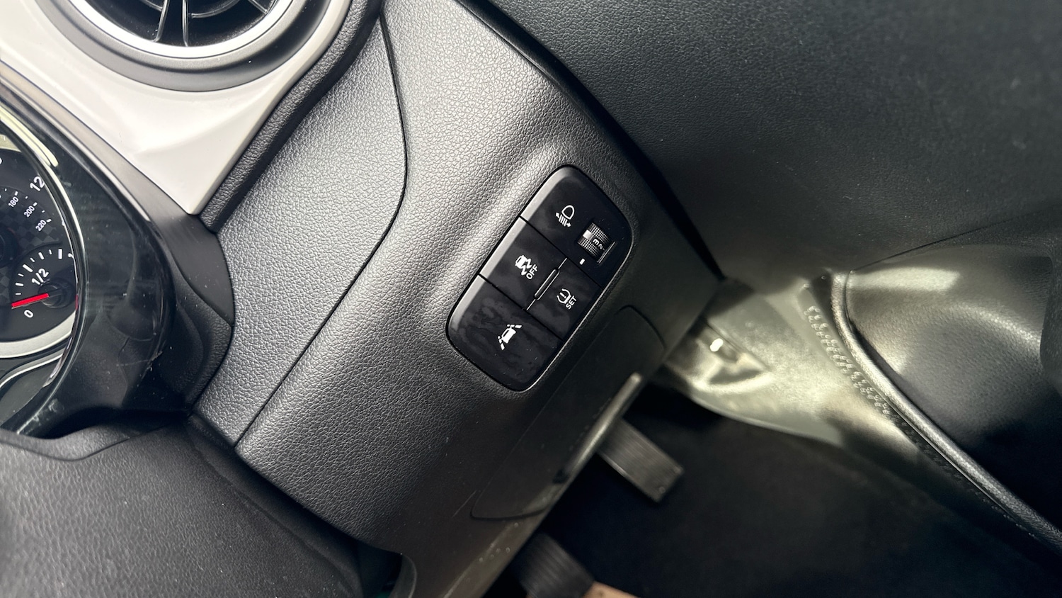 Used Hyundai i10 2023 for sale - 78109298: Photo 29