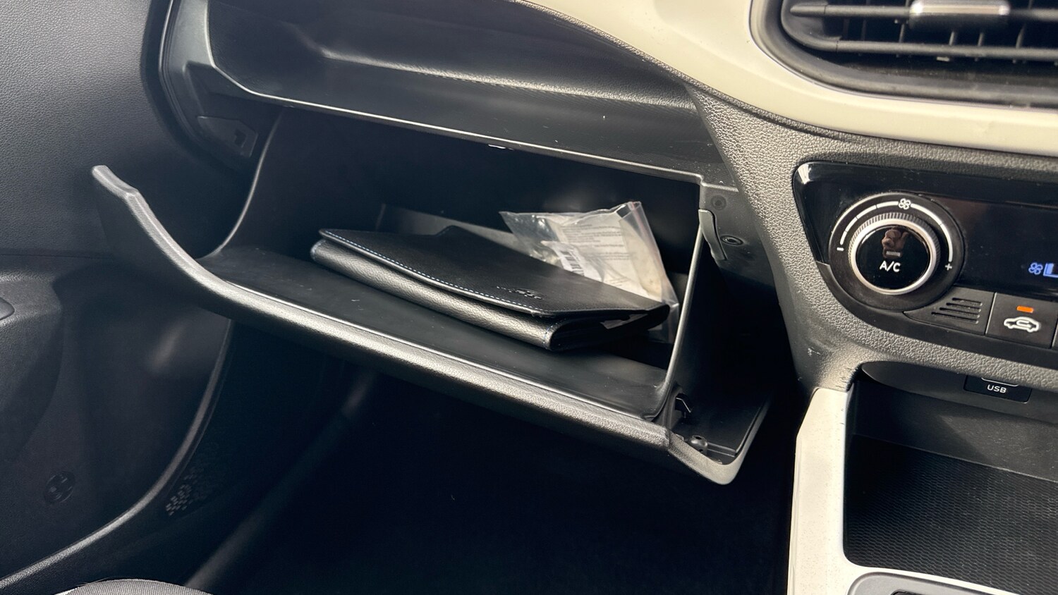 Used Hyundai i10 2023 for sale - 78109298: Photo 32