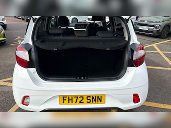 Used Hyundai i10 2023 for sale - 78109298: Photo