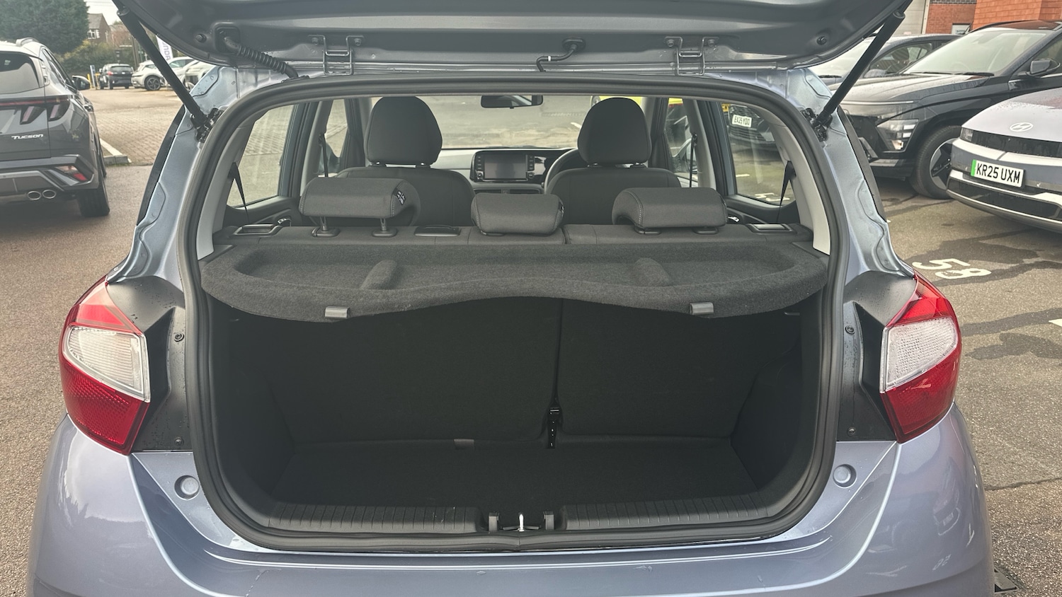 Used Hyundai i10 2025 for sale - 77342537: Photo 4