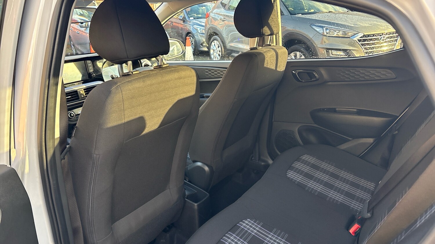 Used Hyundai i10 2024 for sale - 76545219: Photo 16