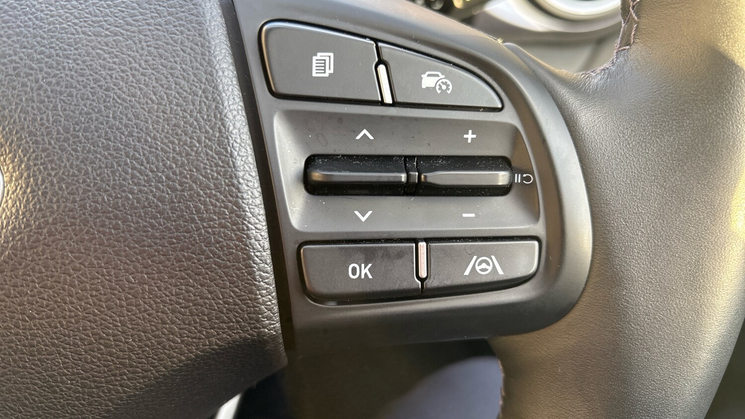 Used Hyundai i10 2024 for sale - 76545219: Photo 35