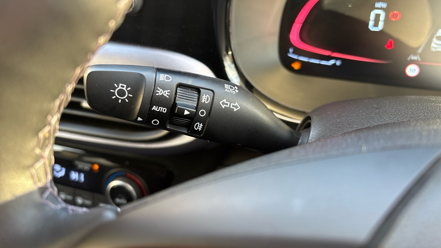 Used Hyundai i10 2024 for sale - 76545219: Photo 37