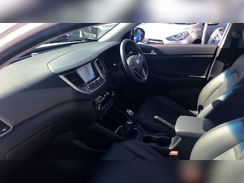 Used Hyundai TUCSON 2018 for sale - 75870020: Photo