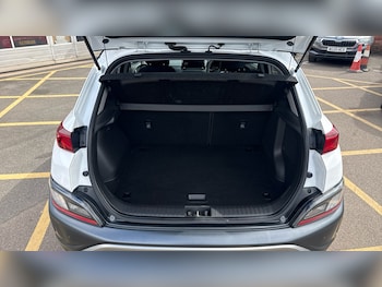 Used Hyundai KONA 2021 for sale - 78742165: Photo