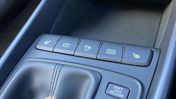 Used Hyundai i20 2022 for sale - 76302916: Photo 31