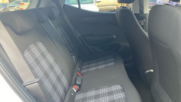 Used Hyundai i10 2024 for sale - 76184324: Photo 16