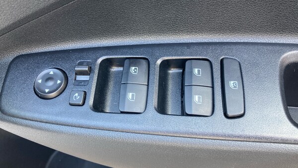 Used Hyundai i10 2024 for sale - 76184324: Photo 28