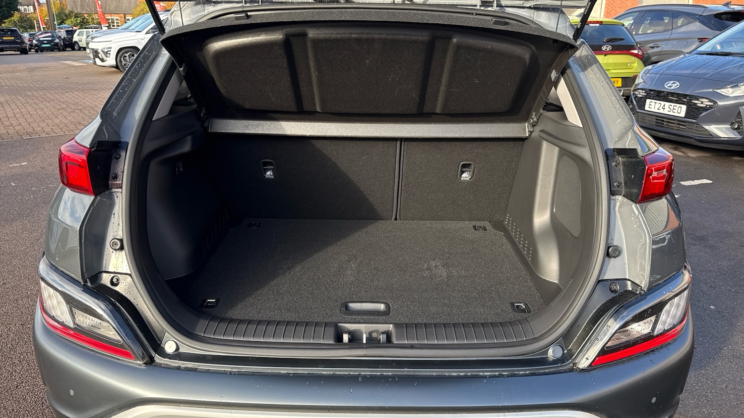 Used Hyundai KONA 2023 for sale - 76526451: Photo 4