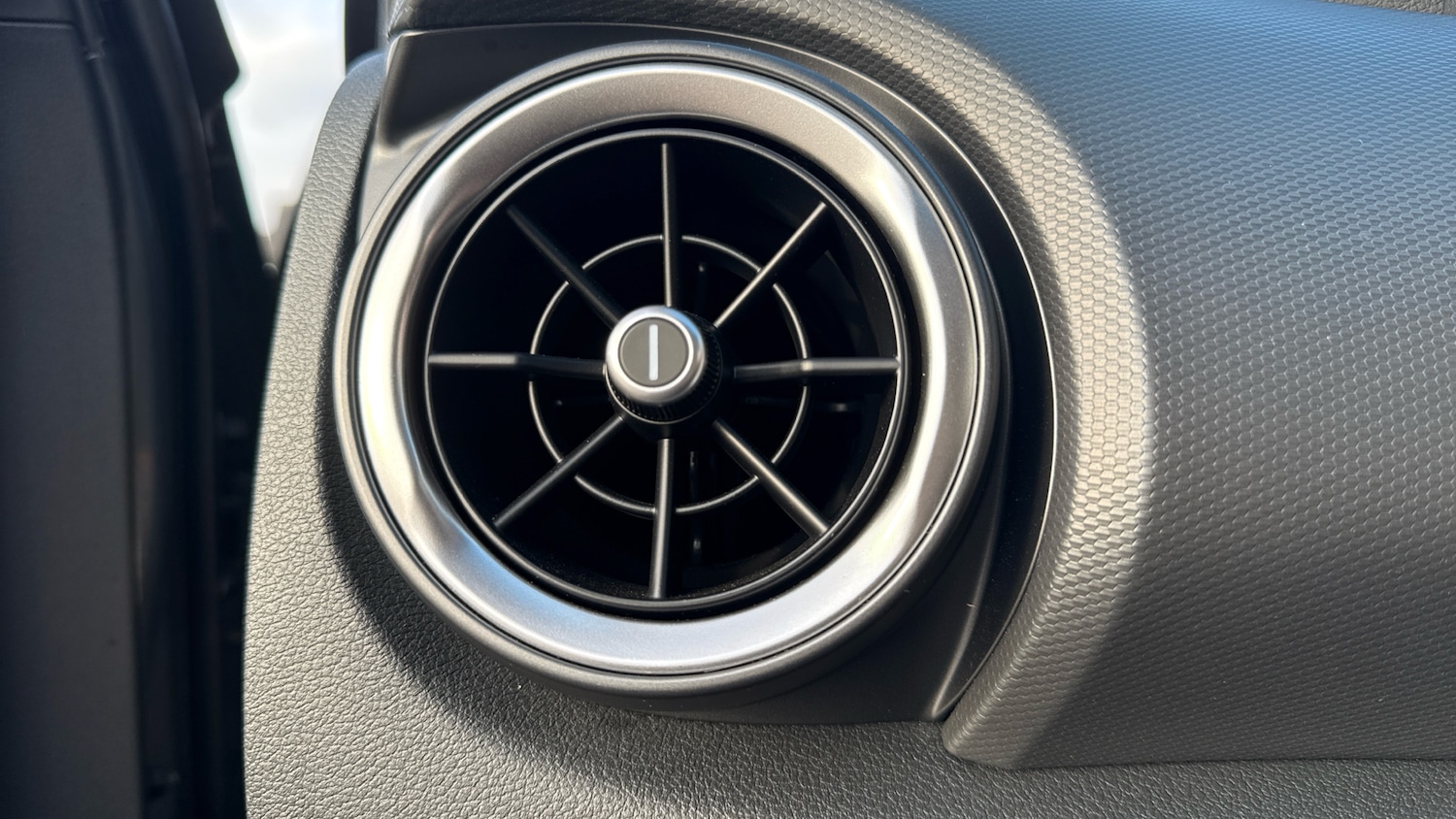 Used Hyundai KONA 2023 for sale - 76526451: Photo 40