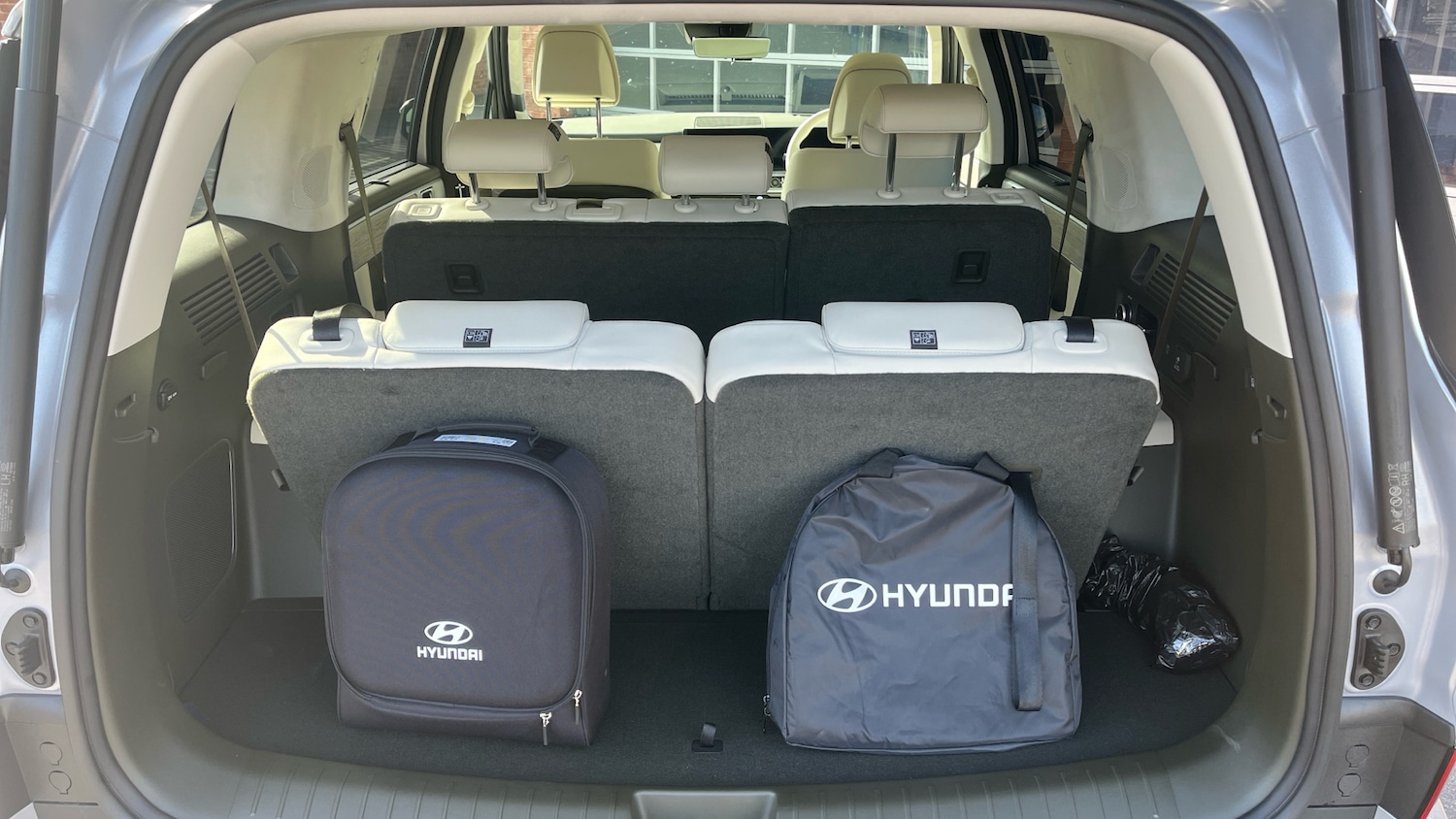 Used Hyundai Santa Fe 2025 for sale - 76835291: Photo 4