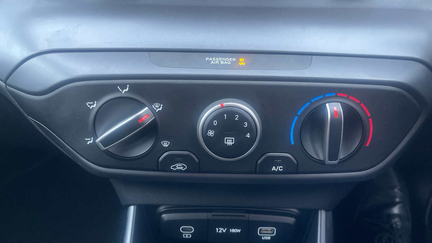 Used Hyundai i20 2025 for sale - 76504414: Photo 33