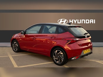 Used Hyundai i20 2023 for sale - 77046144: Photo