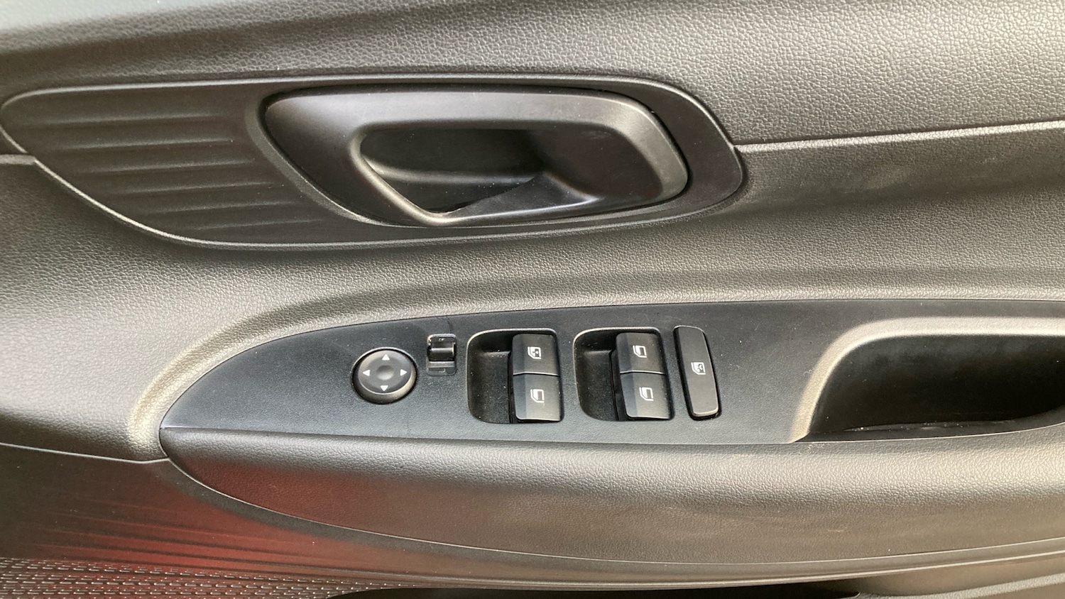 Used Hyundai i20 2023 for sale - 77046144: Photo 31