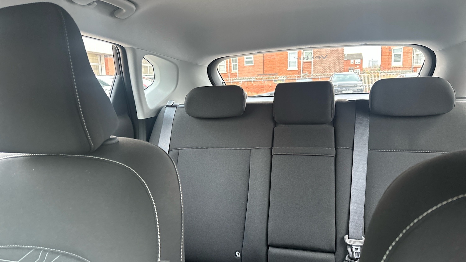 Used Hyundai KONA 2025 for sale - 77088080: Photo 15