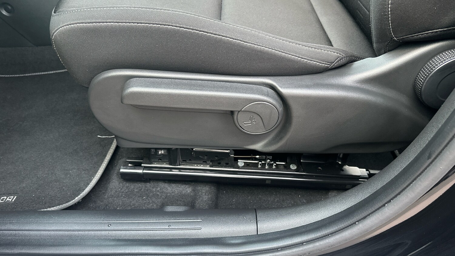 Used Hyundai KONA 2025 for sale - 77088080: Photo 28