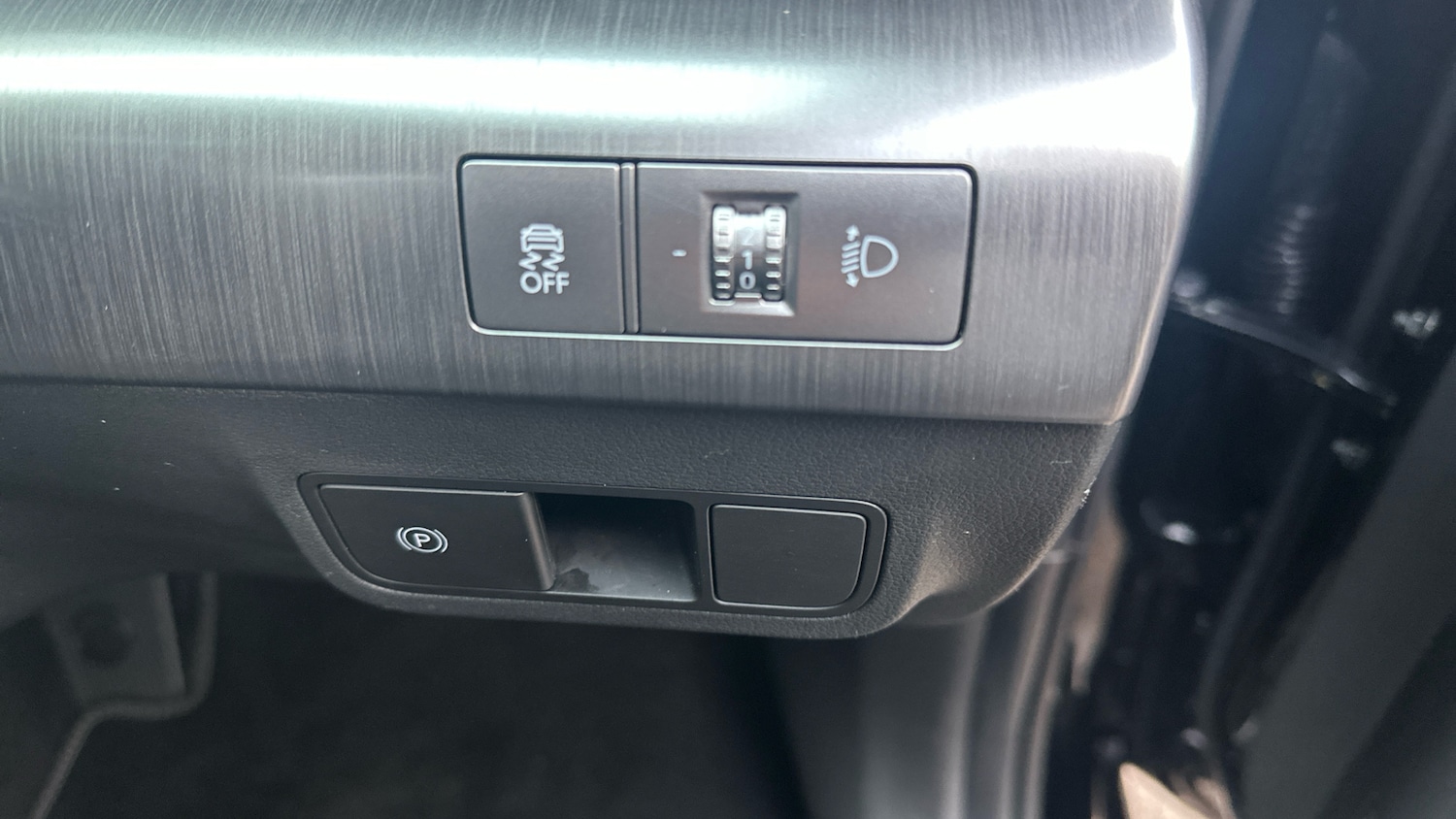 Used Hyundai KONA 2025 for sale - 77088080: Photo 33