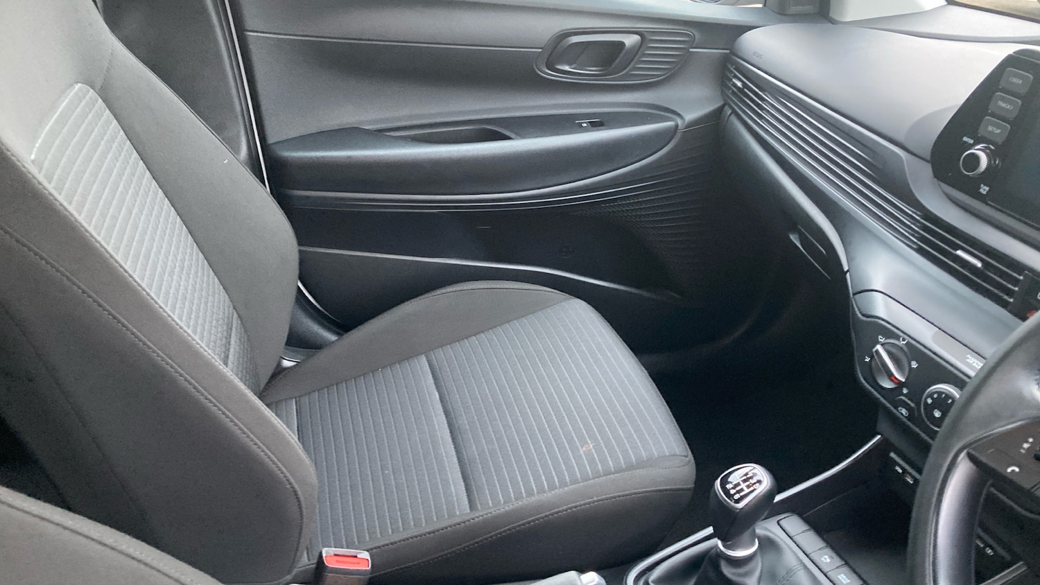 Used Hyundai i20 2022 for sale - 77544574: Photo 14