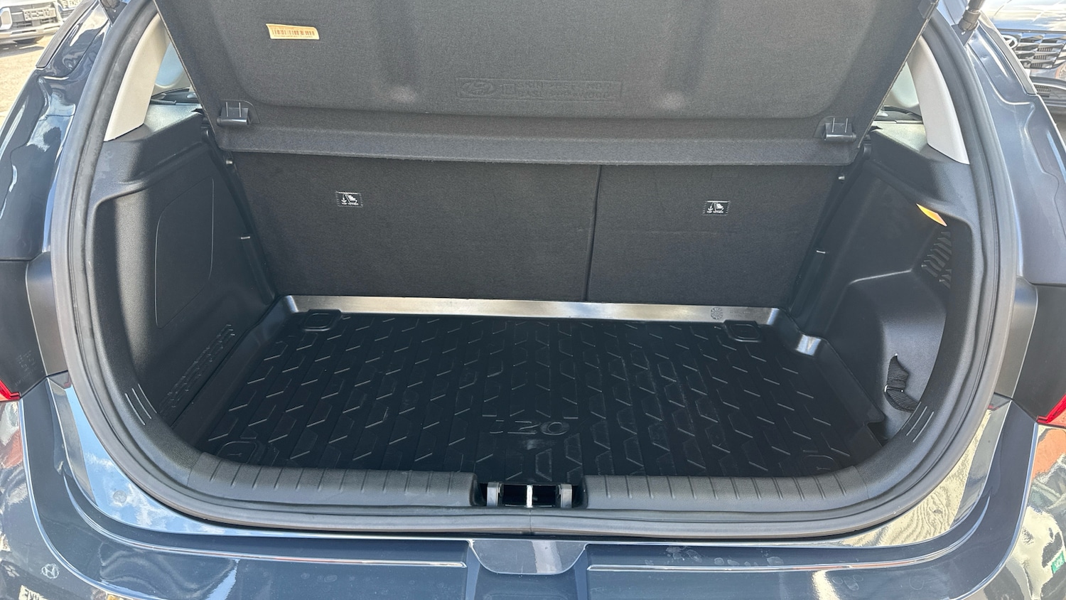 Used Hyundai i20 2023 for sale - 76156543: Photo 4