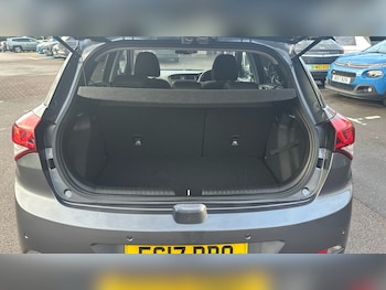 Used Hyundai i20 2017 for sale - 76653081: Photo