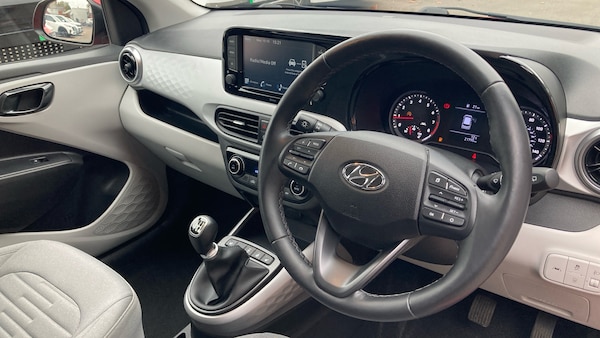 Used Hyundai i10 2023 for sale - 76156544: Photo 11