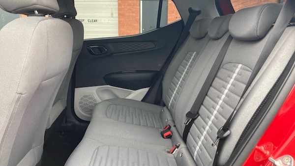 Used Hyundai i10 2023 for sale - 76156544: Photo 16