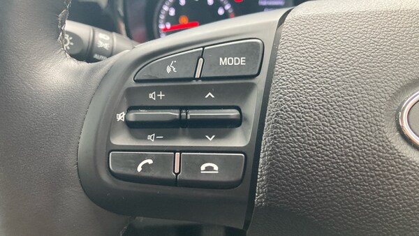 Used Hyundai i10 2023 for sale - 76156544: Photo 19