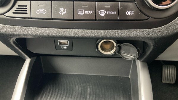 Used Hyundai i10 2023 for sale - 76156544: Photo 42