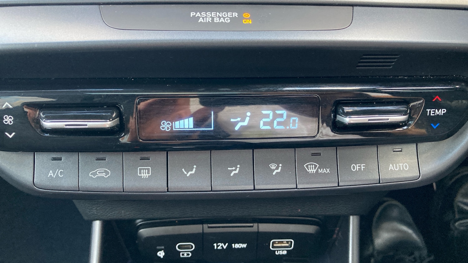 Used Hyundai BAYON 2024 for sale - 76106934: Photo 36