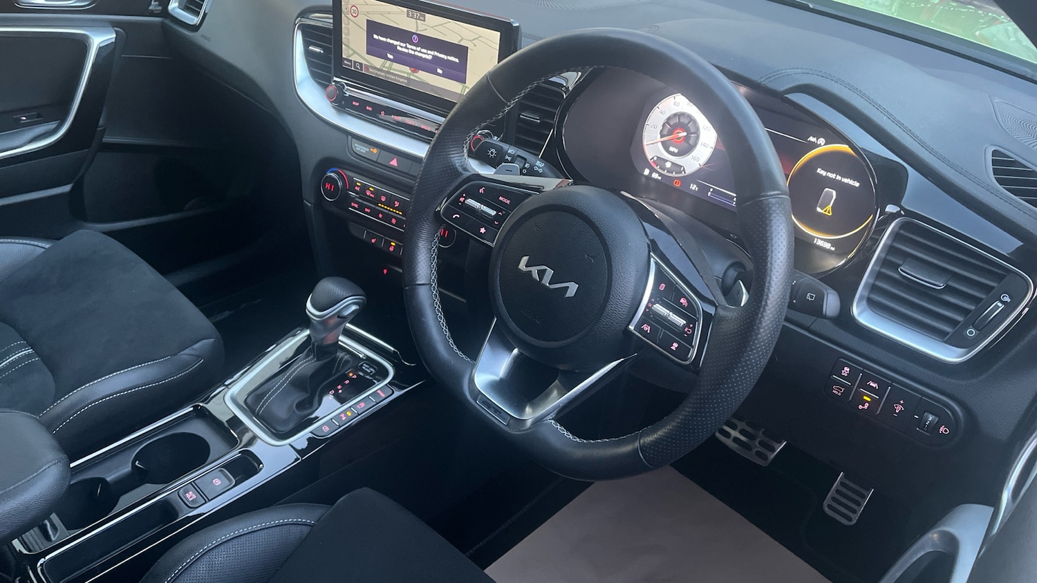 Used Kia XCeed 2023 for sale - 76924202: Photo 11