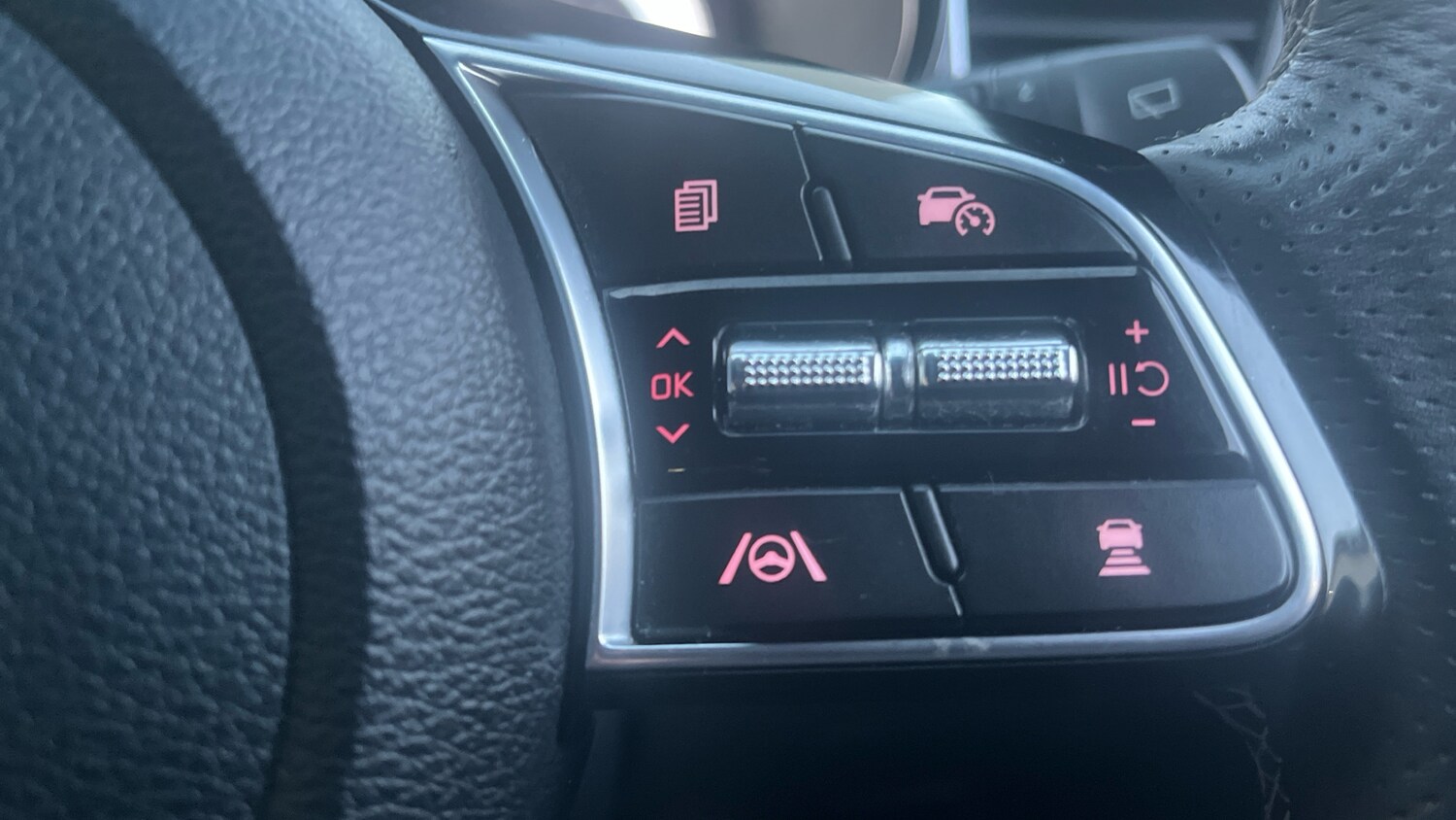 Used Kia XCeed 2023 for sale - 76924202: Photo 28