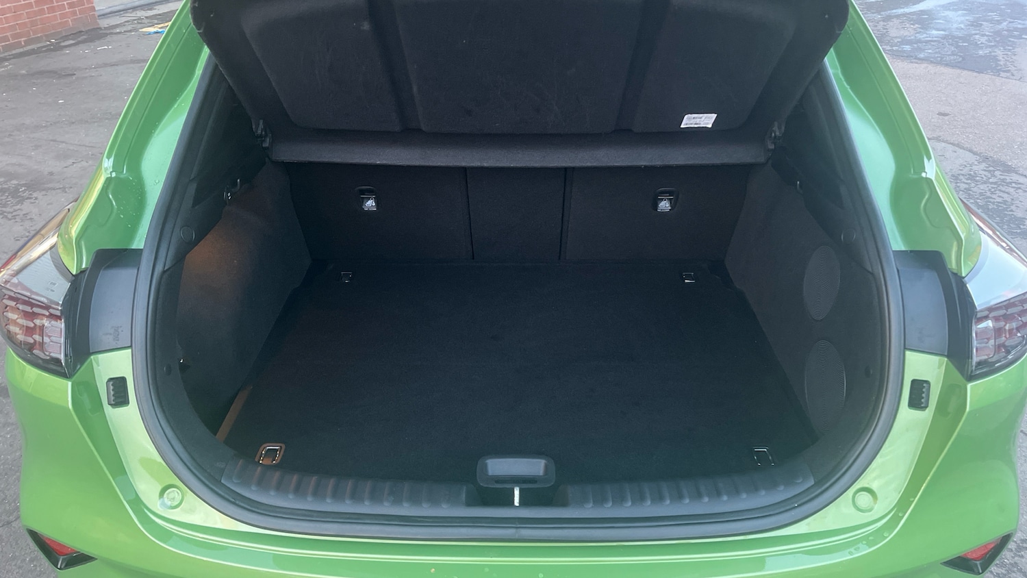 Used Kia XCeed 2023 for sale - 76924202: Photo 4