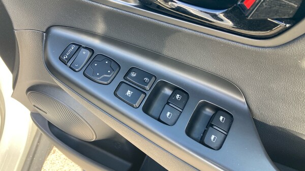 Used Hyundai KONA 2020 for sale - 76157734: Photo 25